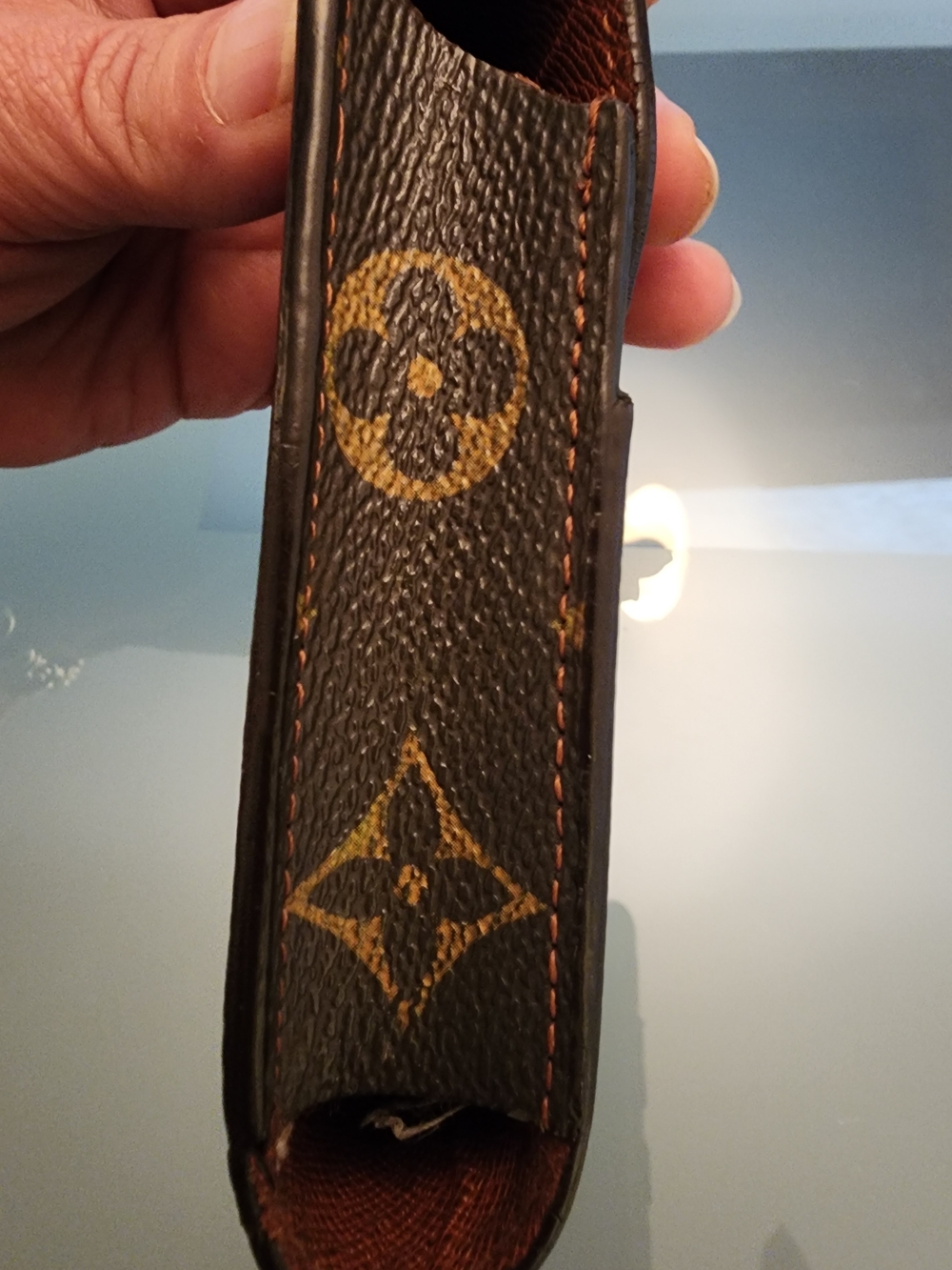 Louis Vuitton Monogram Etui Cigarette Case featuring the iconic brown - Picture 6 of 12